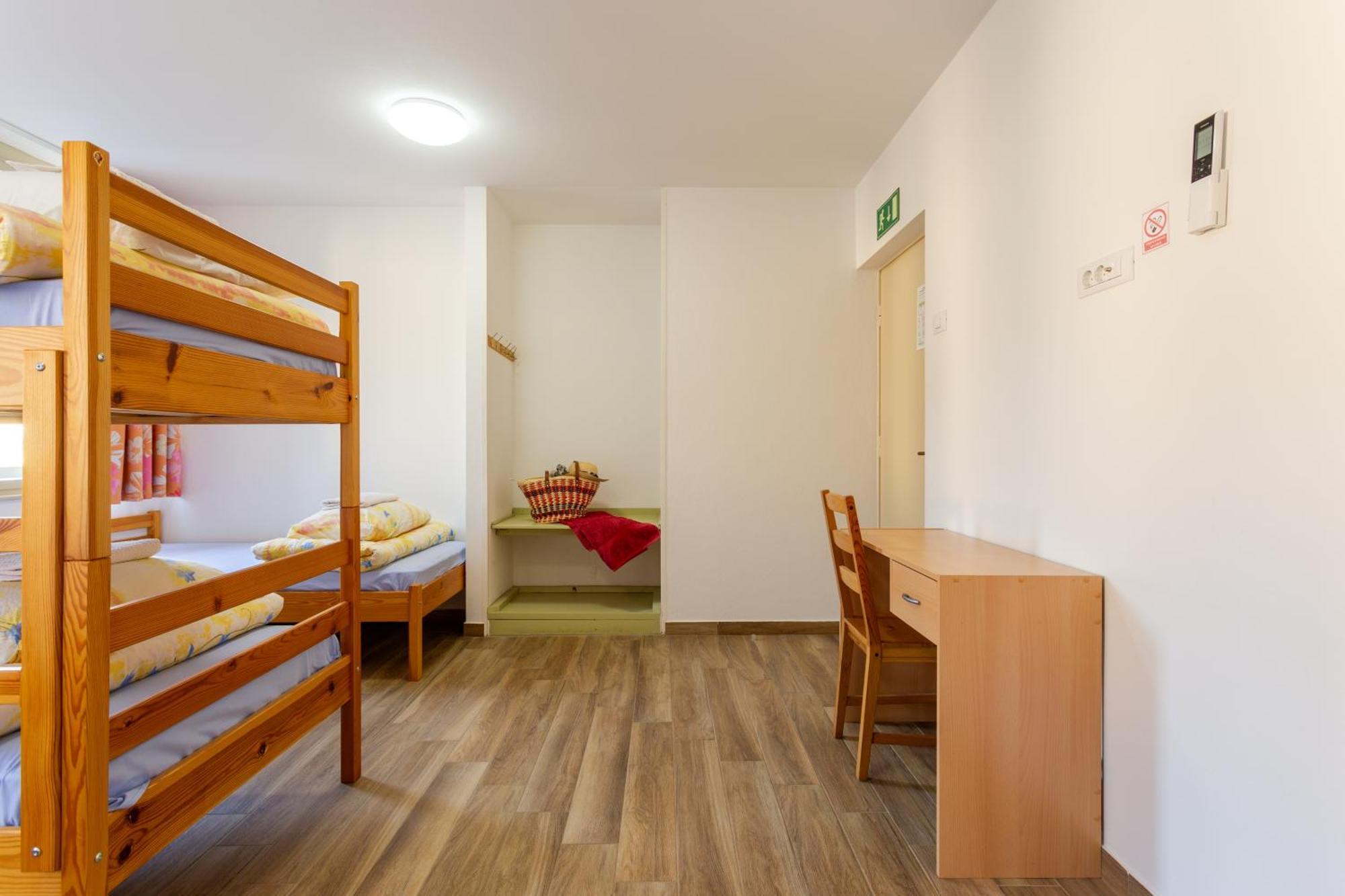 Yapka Rooms 托尔明 外观 照片